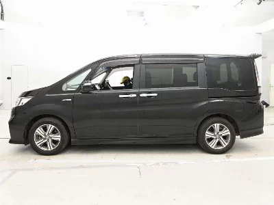 Honda STEPWGN SPADA