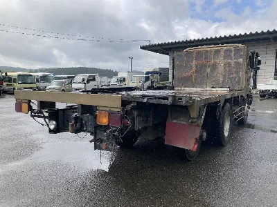 ISUZU GIGA