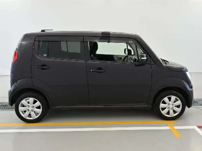 SUZUKI MRWAGON