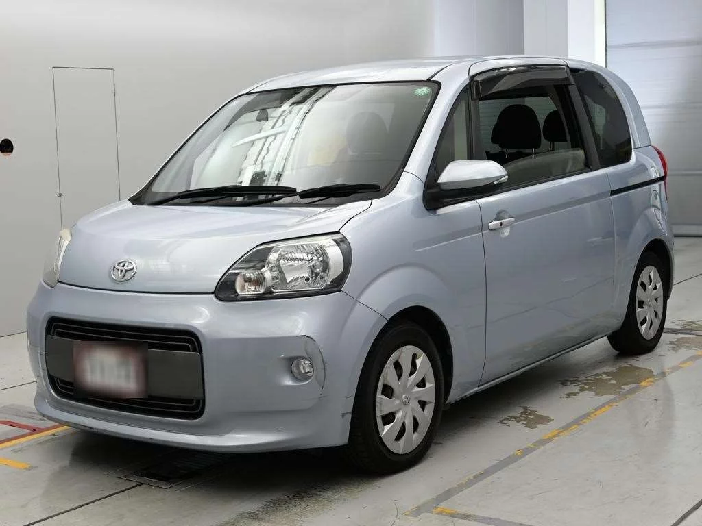 Toyota Porte  с аукциона в Японии