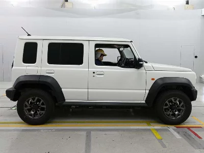 SUZUKI JIMNY NOMADE