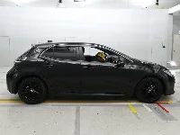 Цена авто Toyota Corolla Hatchback с аукционов Японии, номер кузова ZWE213H, пробег 30 000, оценка 7