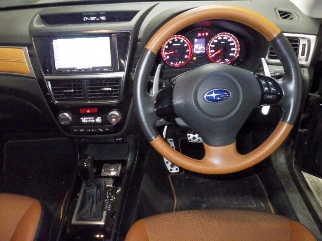 Subaru Exiga  с аукциона в Японии