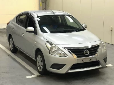 NISSAN TIIDA LATIO