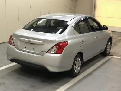 NISSAN TIIDA LATIO