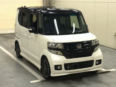 HONDA N BOX CUSTOM