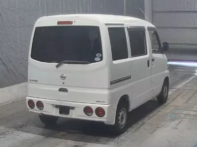 NISSAN CLIPPER VAN