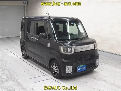 Toyota Pixis Mega
