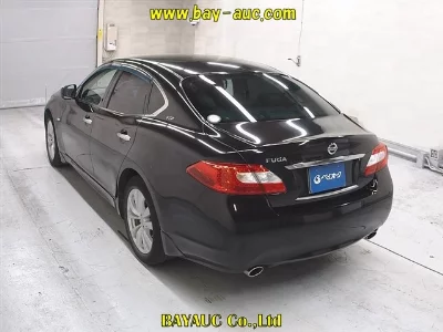 NISSAN FUGA