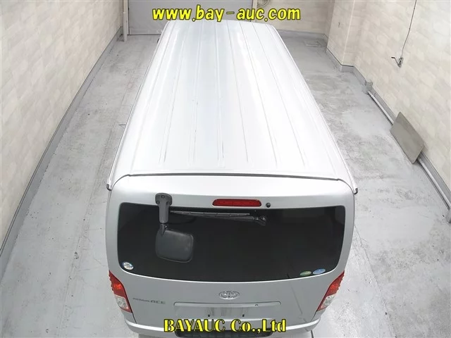 Toyota RegiusAce  с аукциона в Японии
