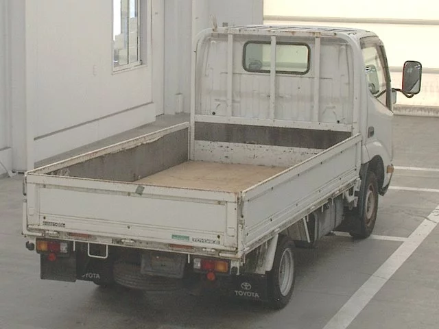 Toyota ToyoAce  с аукциона в Японии