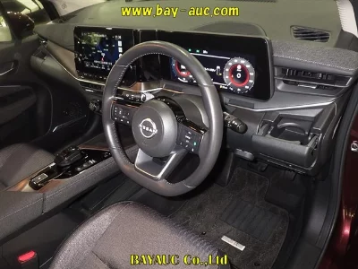 NISSAN AURA