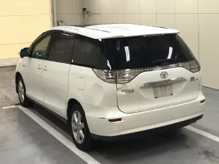 Цена авто Toyota Estima Hybrid с аукционов Японии, номер кузова AHR20W, пробег 114 000, оценка 6