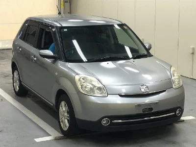 Mazda Verisa