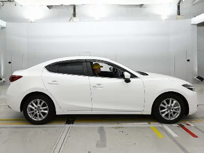 Mazda AXELA HYBRID