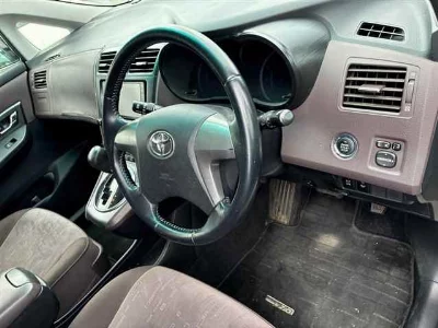 TOYOTA MARK X ZIO