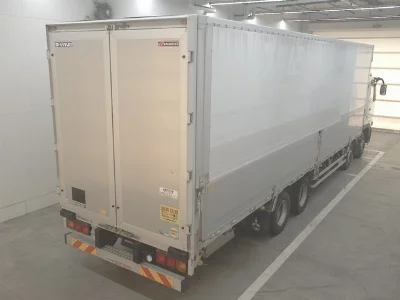 MITSUBISHI FUSO