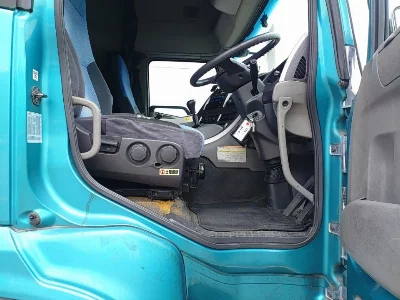 NISSAN DIESEL (UD) QUON
