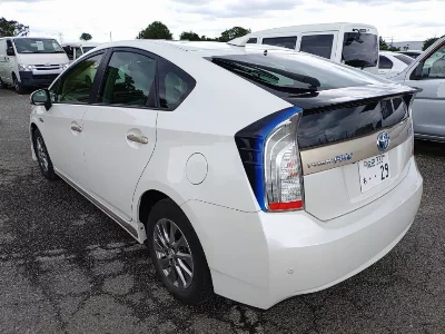 Toyota Prius PHV