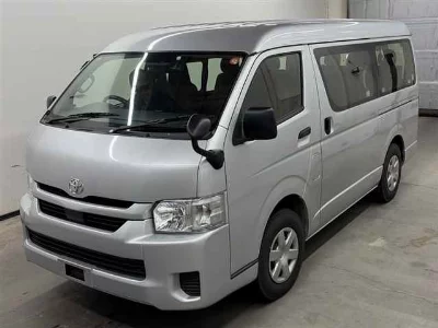 TOYOTA HIACE WAGON