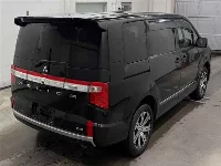 Цена авто Mitsubishi  с аукционов Японии, номер кузова CV1W, пробег 82 000, оценка 3