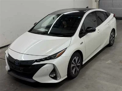 TOYOTA PRIUS PHV