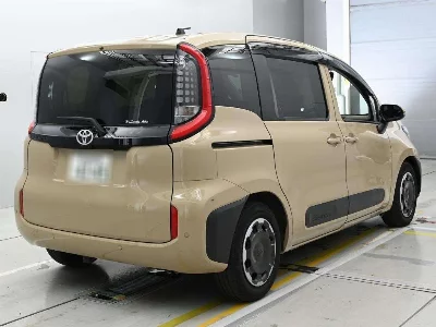 Toyota Sienta