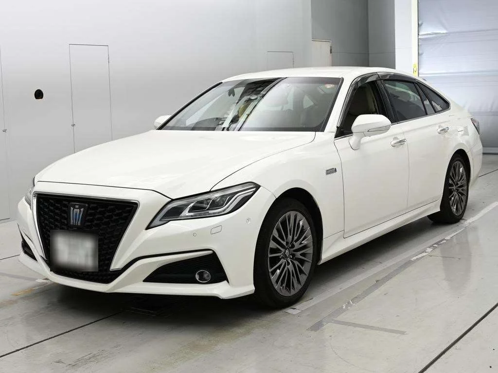 Toyota Crown  с аукциона в Японии