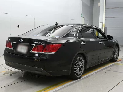 Toyota CROWN HYBRID