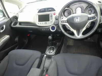 Honda FIT HYBRID