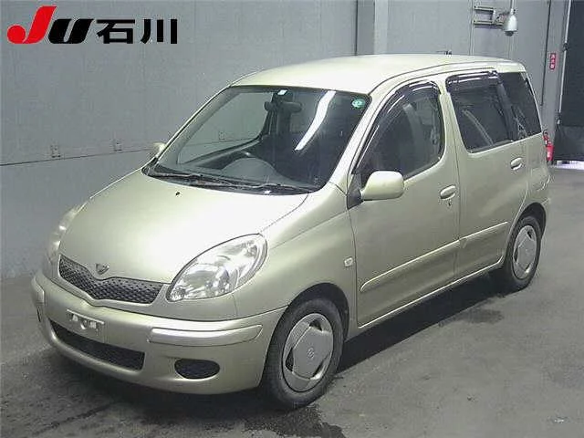 Toyota Funcargo  с аукциона в Японии