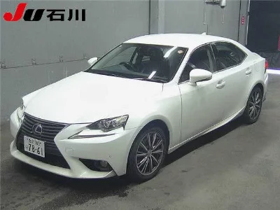LEXUS IS