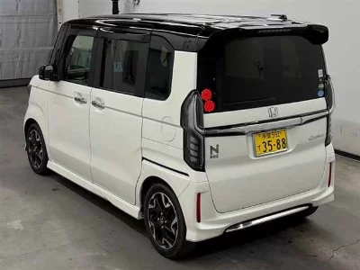 Honda N BOX CUSTOM