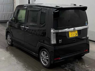 Honda N BOX CUSTOM