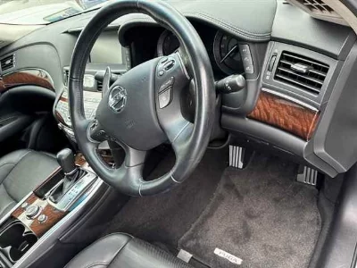NISSAN FUGA