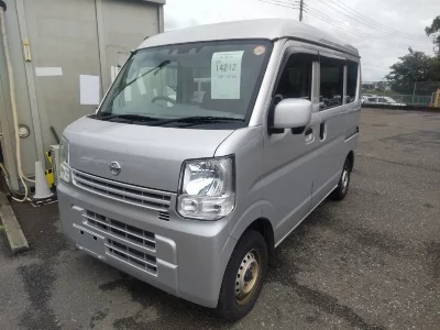 NISSAN NV100 CLIPPER
