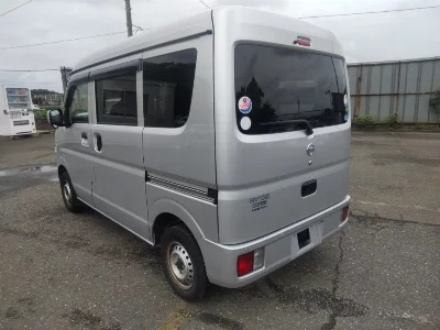 NISSAN NV100 CLIPPER