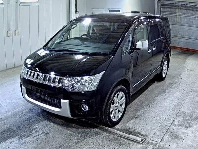 MITSUBISHI DELICA D:5