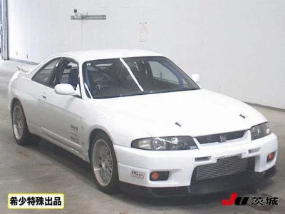 NISSAN SKYLINE