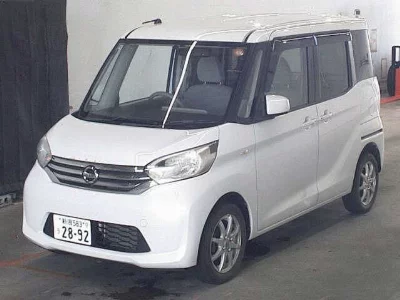 NISSAN DAYZ ROOX