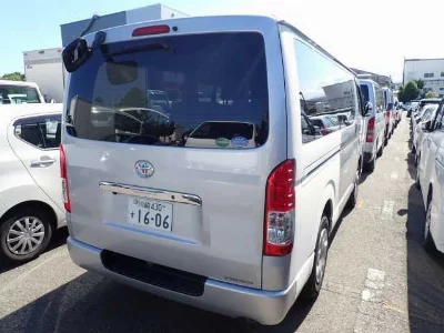 Toyota HiAce Van