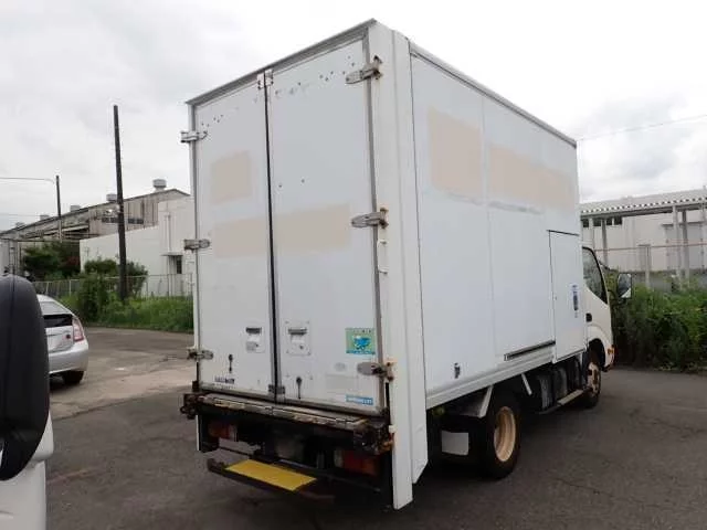 Toyota Dyna  с аукциона в Японии