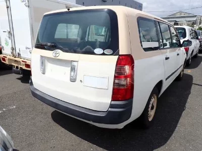 Toyota SUCCEED VAN