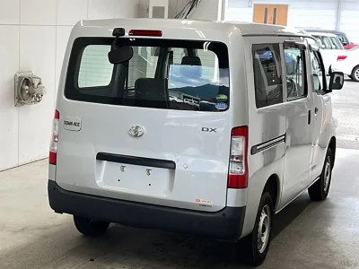 TOYOTA TOWN ACE VAN