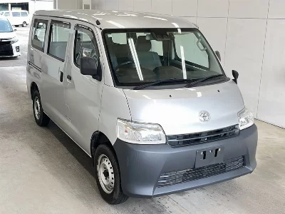 TOYOTA TOWN ACE VAN