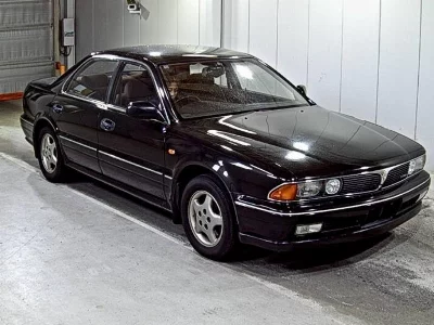 MITSUBISHI DIAMANTE