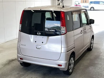NISSAN ROOX
