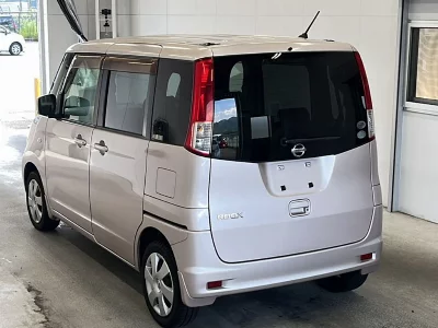 NISSAN ROOX