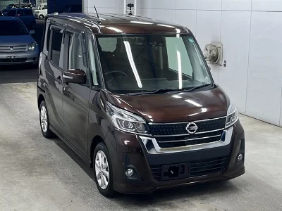 NISSAN DAYZ ROOX