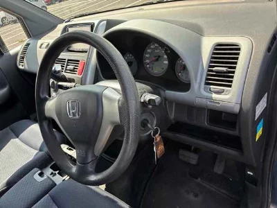 Honda Mobilio Spike